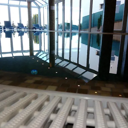 Fonix Club & Wellness